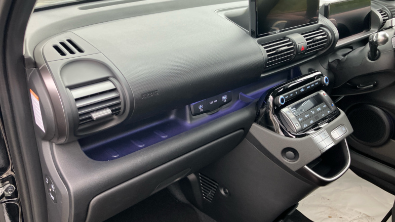 Hyundai INSTER 85kW 02 49kWh 5dr Auto Electric Hatchback